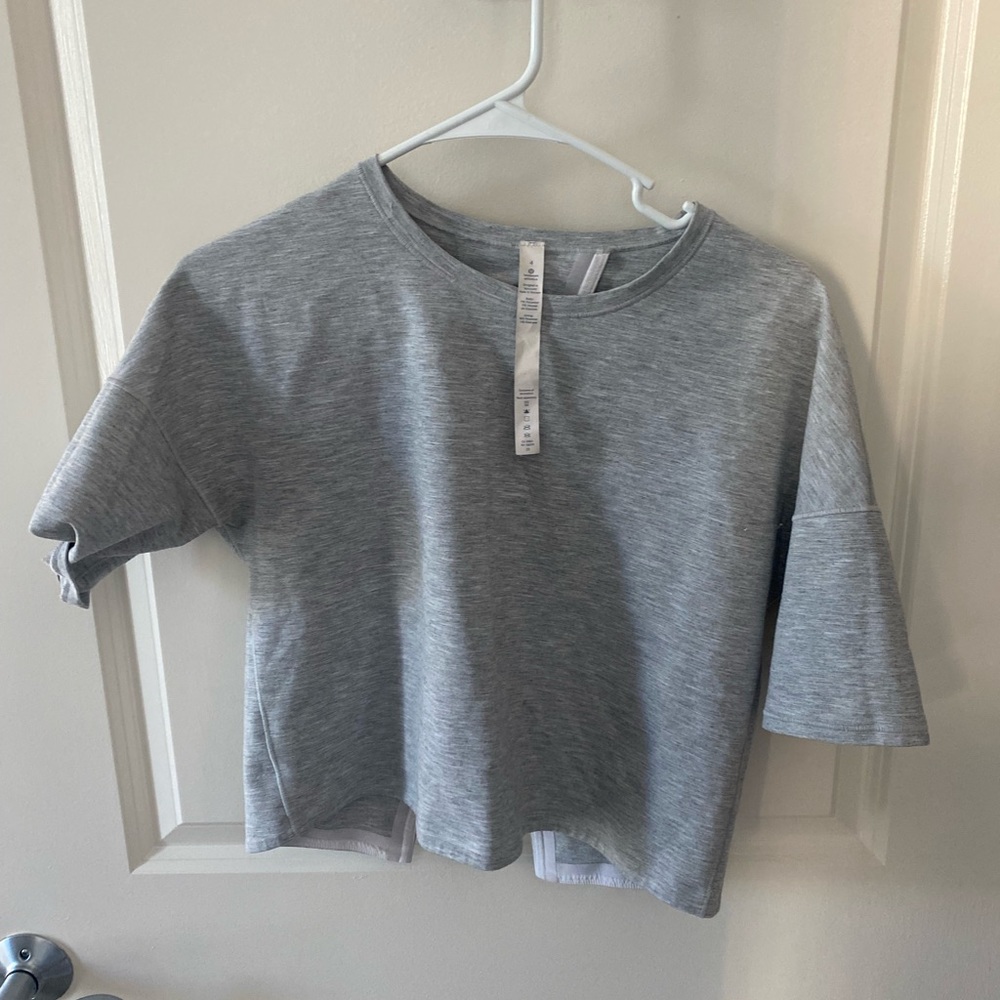 Lululemon top